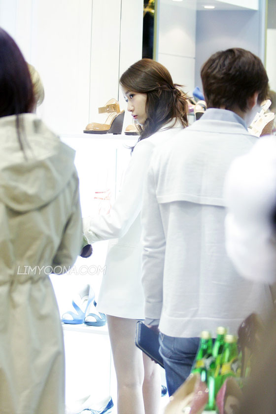 SNSD Yoona at Jinny Kim opening event