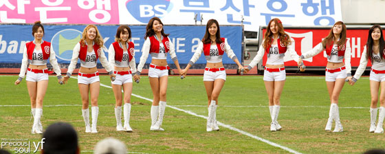 Taeyeon focus @ Busan football