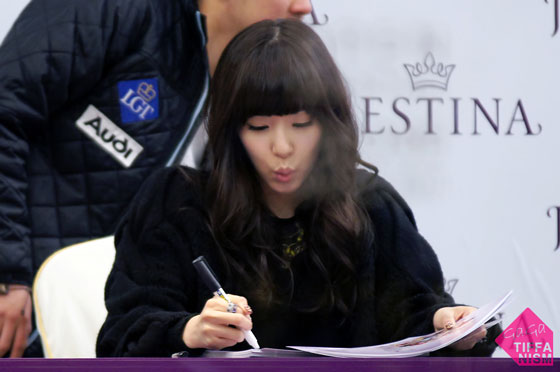 SNSD Tiffany Jestina fan signing