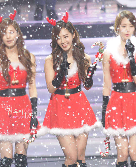Yuri focus @ MBC Christmas Special