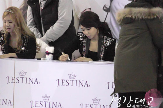 SNSD Sooyoung Jestina fansigning