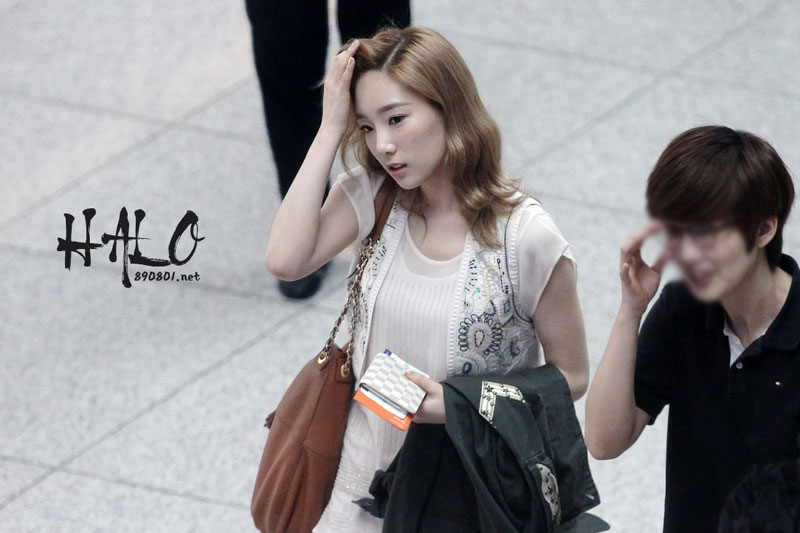 SNSD Taeyeon Incheon Airport to Los Angeles