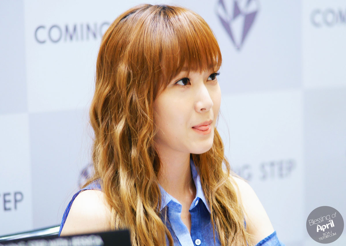 Jessica Coming Step fan signing (2)