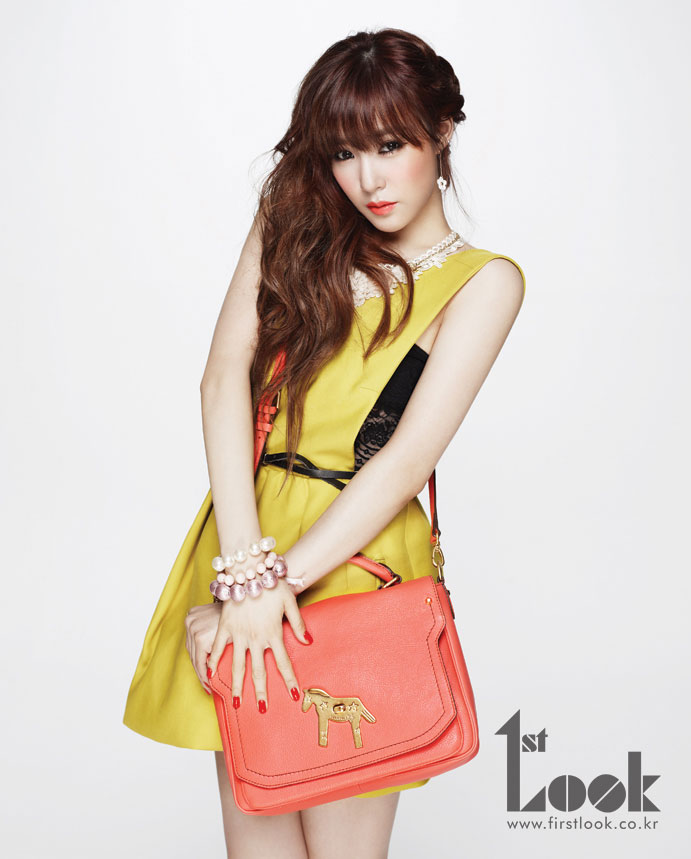 SNSD Tiffany 1st Look Magazine