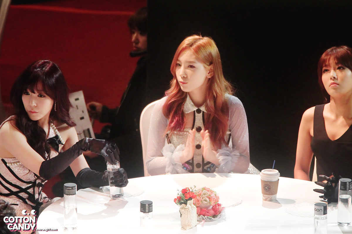 Taeyeon @ Gaon Chart Kpop Awards 2013