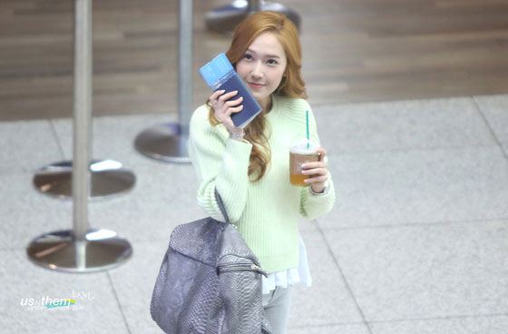 SNSD Jessica Incheon airport style