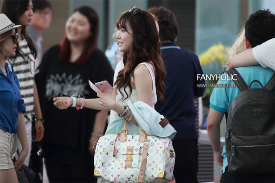 SNSD Tiffany Incheon Airport to Singapore
