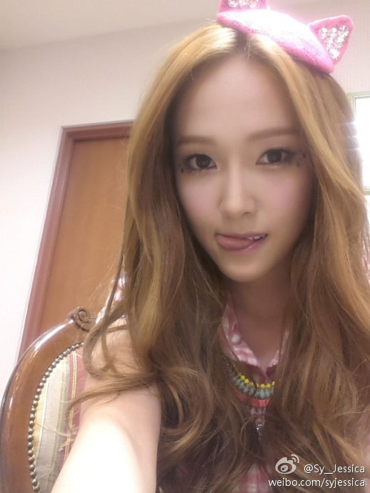 Girls Generation Jessica Weibo selca