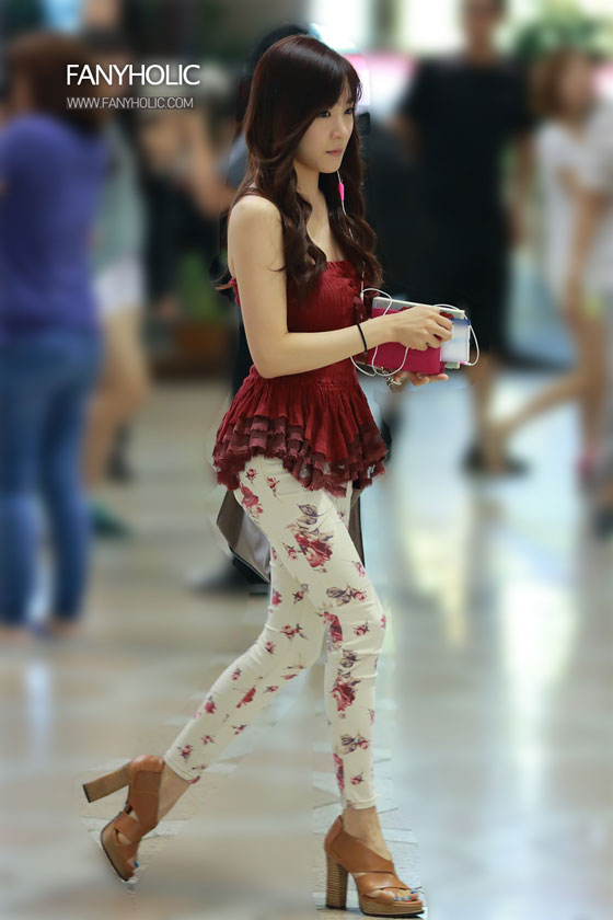 SNSD Tiffany Gimpo Airport fashion