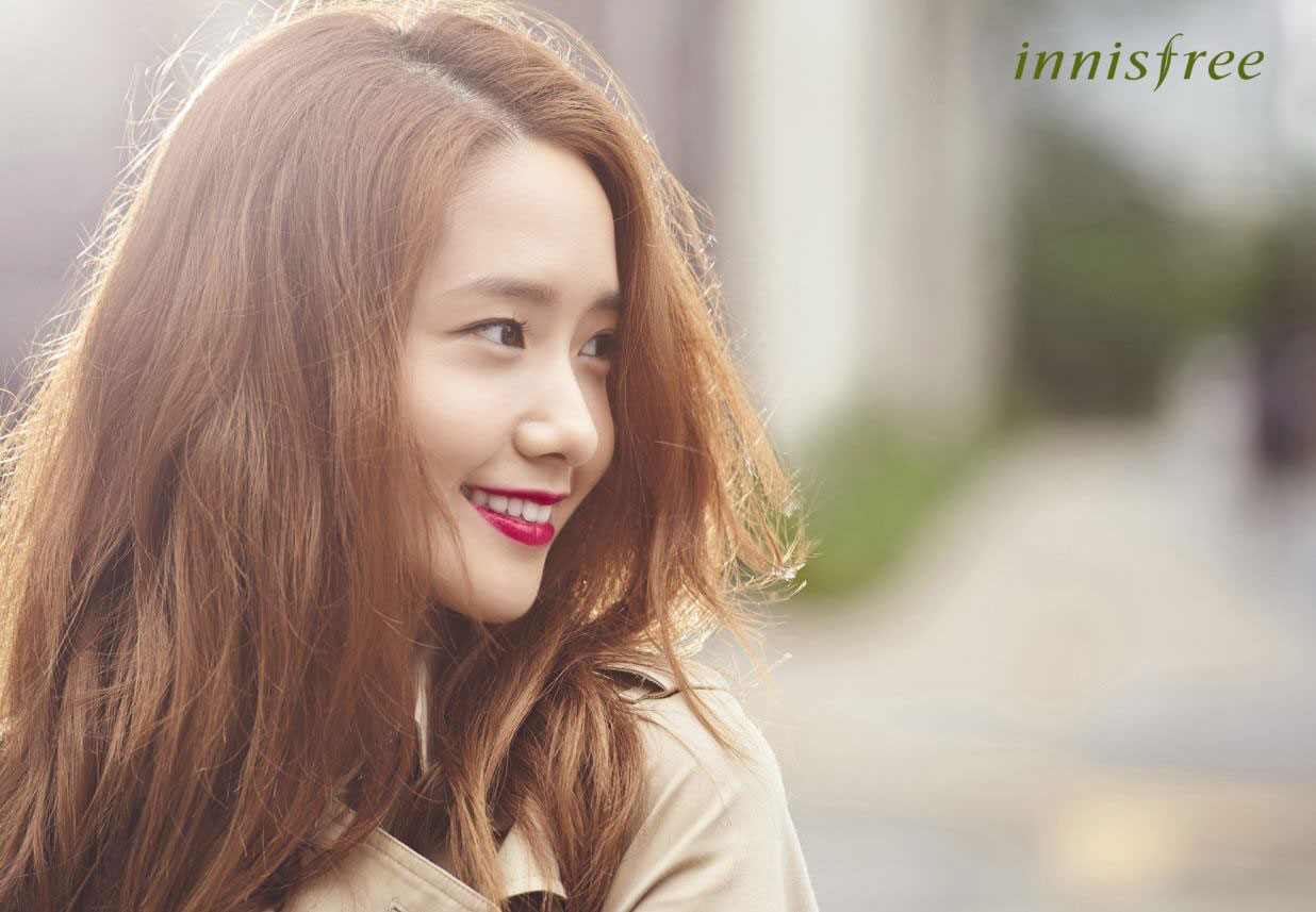 Yoona Innisfree color glow lipstick