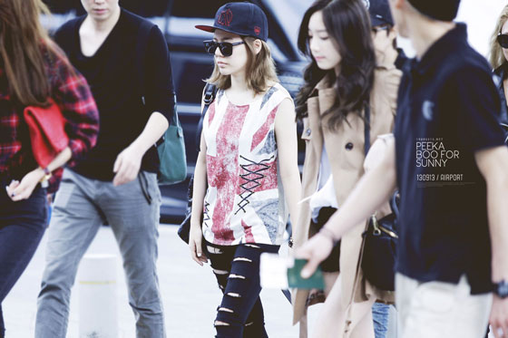 SNSD Sunny Incheon Airport Indonesia style
