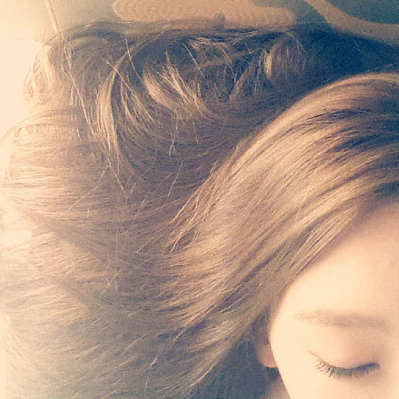SNSD Taeyeon long hair selca