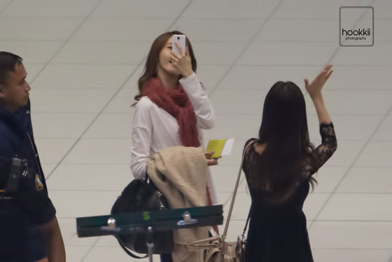 Yoona, Jessica, Seohyun @ Suvarnabhumi Airport