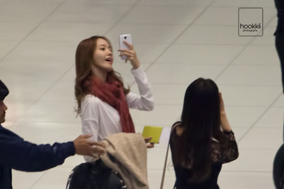 Yoona, Jessica, Seohyun @ Suvarnabhumi Airport