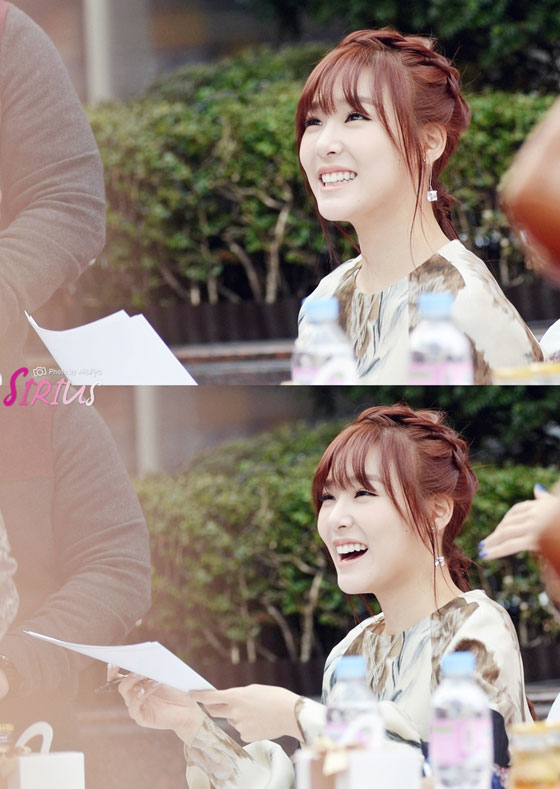 SNSD Tiffany Lotte Department Store fansign