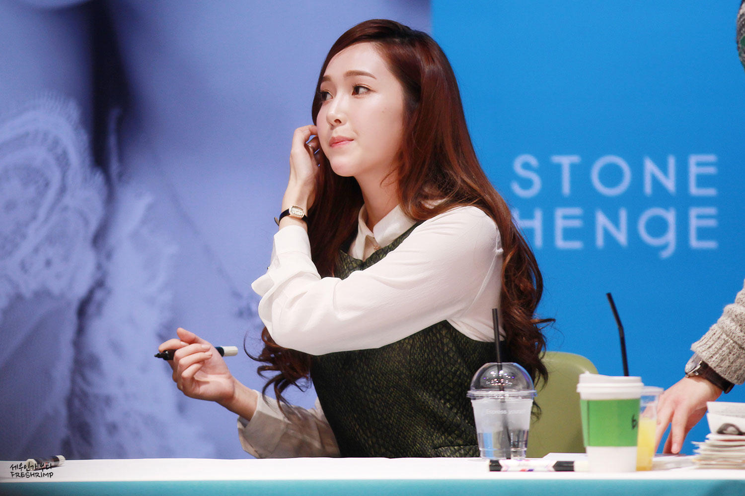 Jessica Stonehenge fansign event 131201