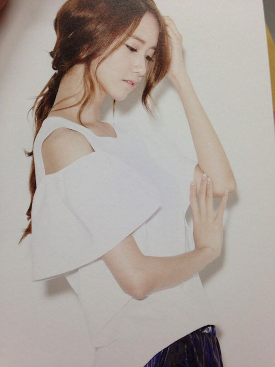 SNSD Yoona SMTOWN Week postcard