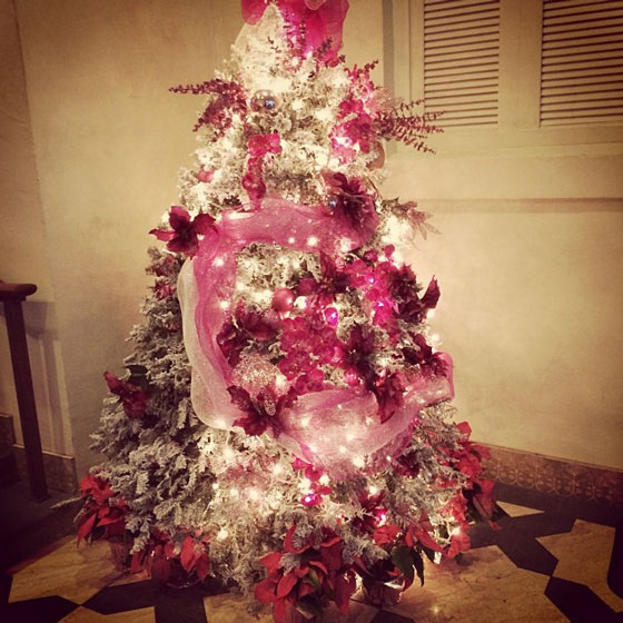 SNSD Universal Studios Japan Christmas tree