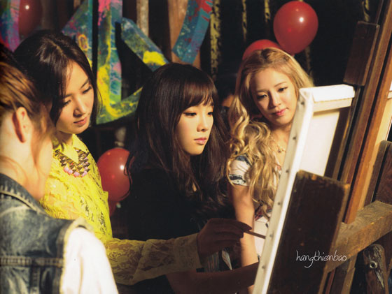 Girls Generation Love Peace Japan album photobook