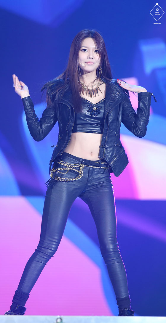 SNSD Sooyoung SBS Music Festival 2013