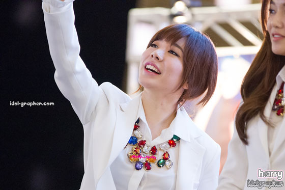 SNSD Sunny MrMr IFC Mall fansign event