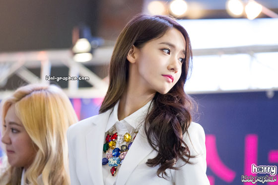 SNSD Yoona MrMr IFC Mall fansign event