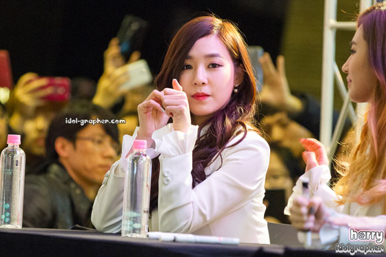 SNSD Tiffany MrMr IFC Mall fansign event