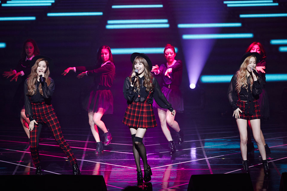 SNSD Taetiseo Holler showcase event