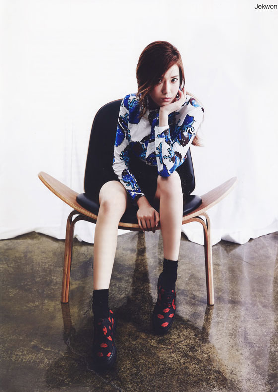 SNSD Jessica Korean Harpers Bazaar Magazine
