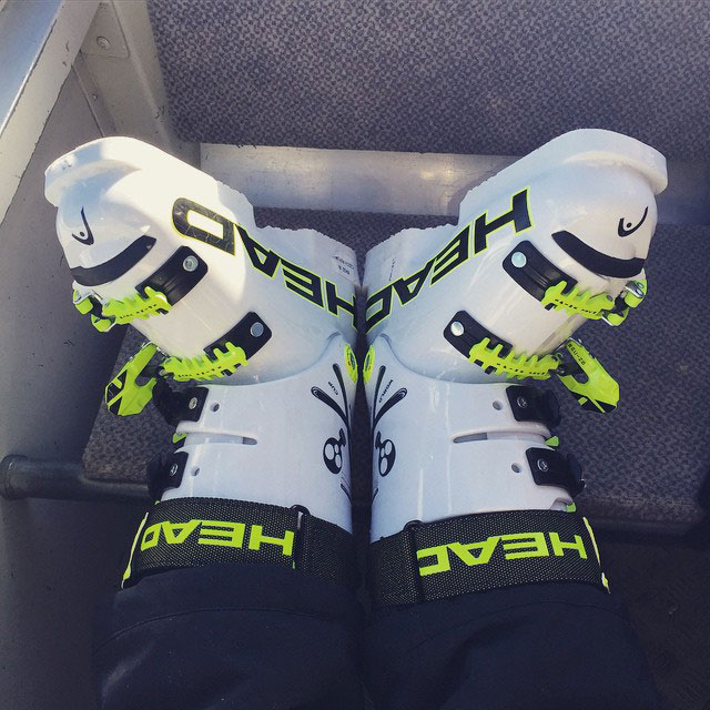 SNSD Hyoyeon Instagram skiing gear 2015