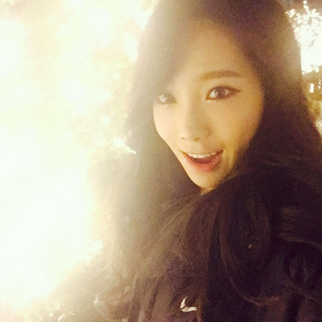 SNSD Taeyeon shining Instagram selca