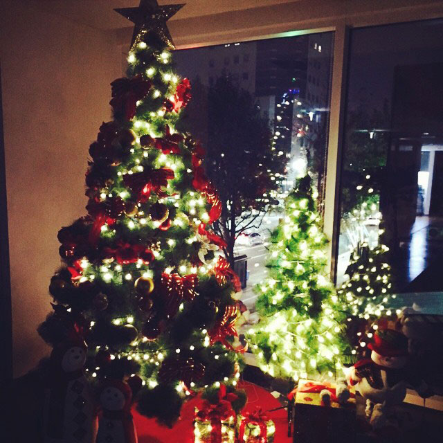 SNSD Taeyeon SMTOWN Christmas tree