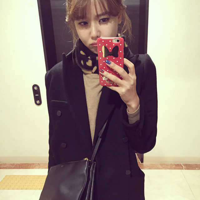 SNSD Sooyoung Instagram selca 141227