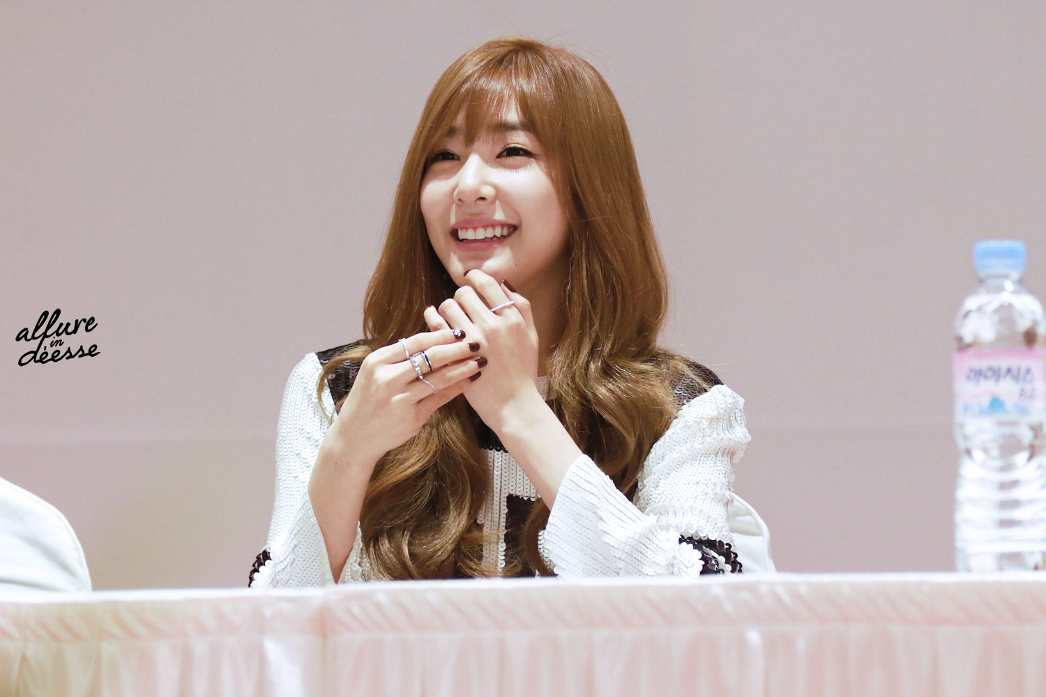 Tiffany Lotte fan signing event 2014
